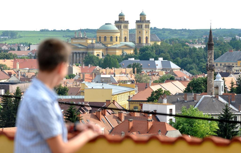 Kiralyszeke Apartman Eger Bagian luar foto