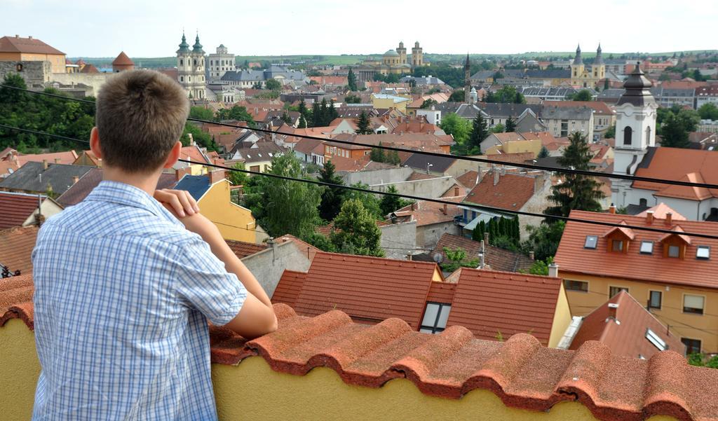 Kiralyszeke Apartman Eger Bagian luar foto