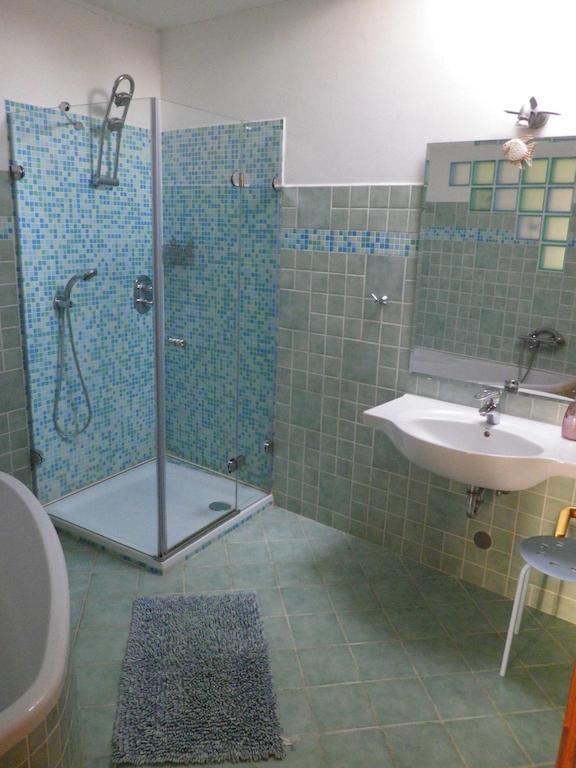 Kiralyszeke Apartman Eger Ruang foto