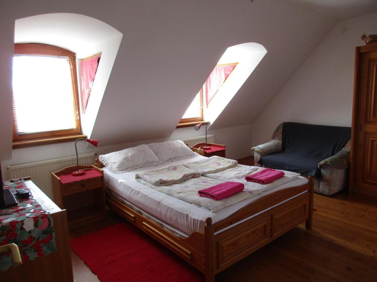 Kiralyszeke Apartman Eger Bagian luar foto