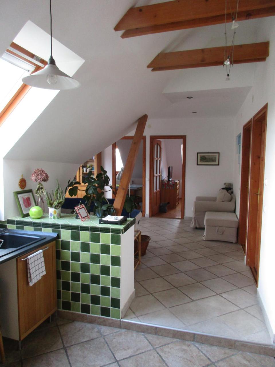 Kiralyszeke Apartman Eger Bagian luar foto